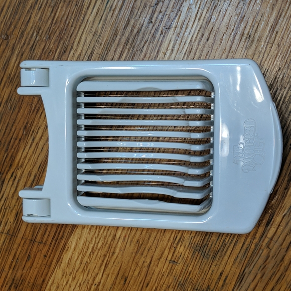 Pampered Chef Kitchen Pampered Chef Egg Slicer Plus Poshmark